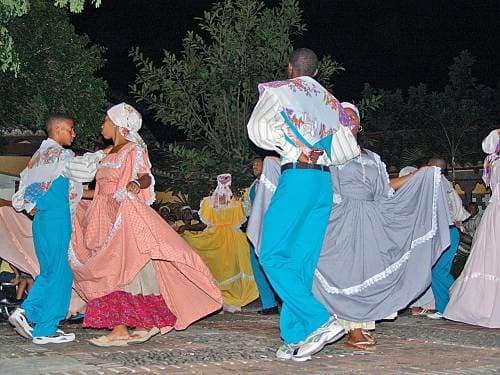 tumba francesa noma 1